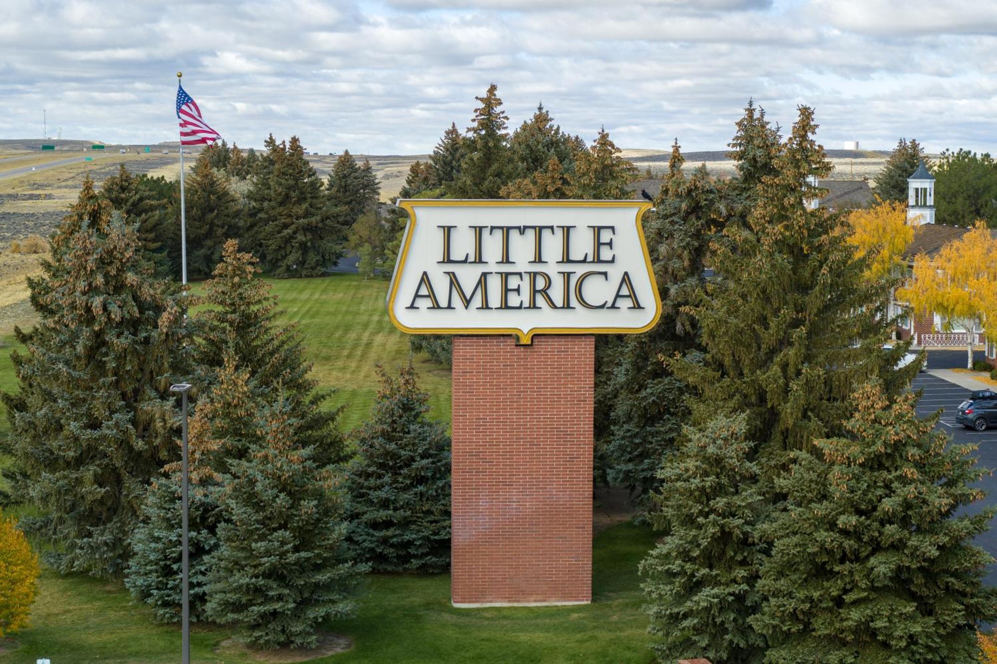 Little America Hotel - Wyoming Eksteriør bilde